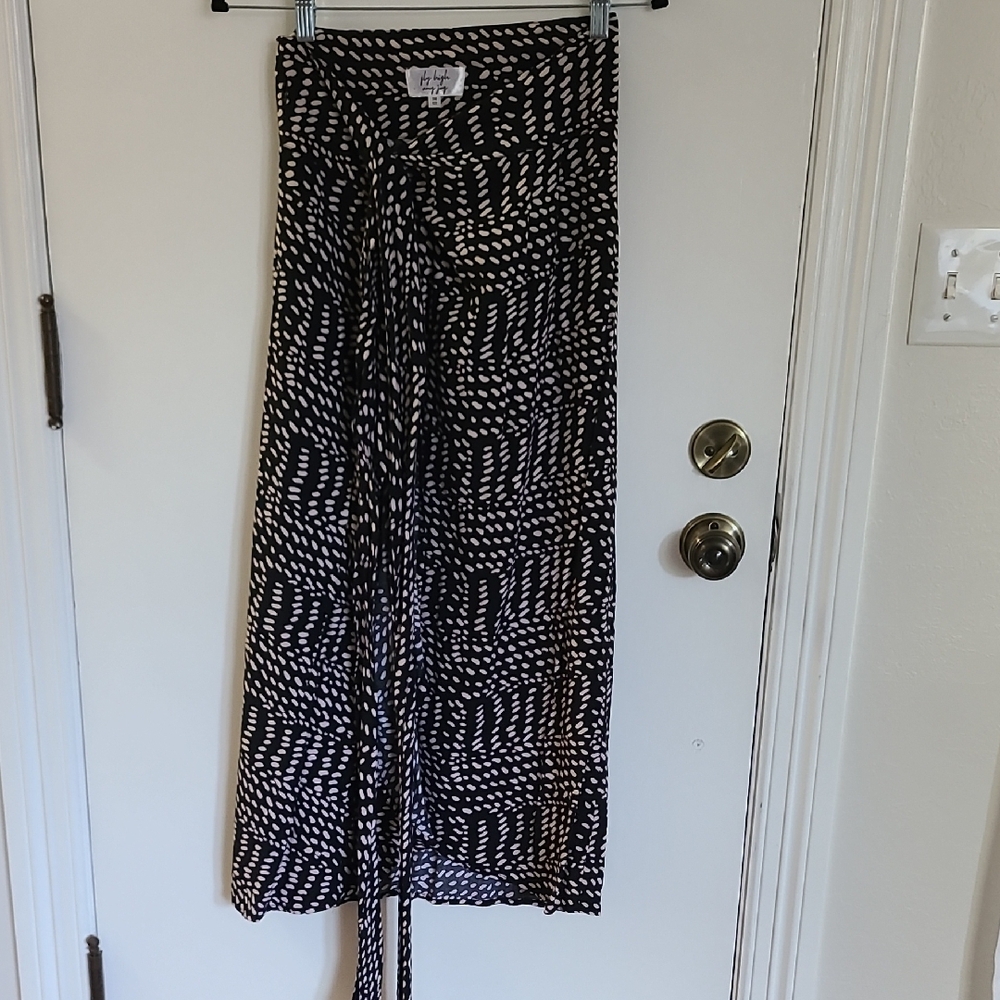 Black and White Patterned Wrap Skirt
